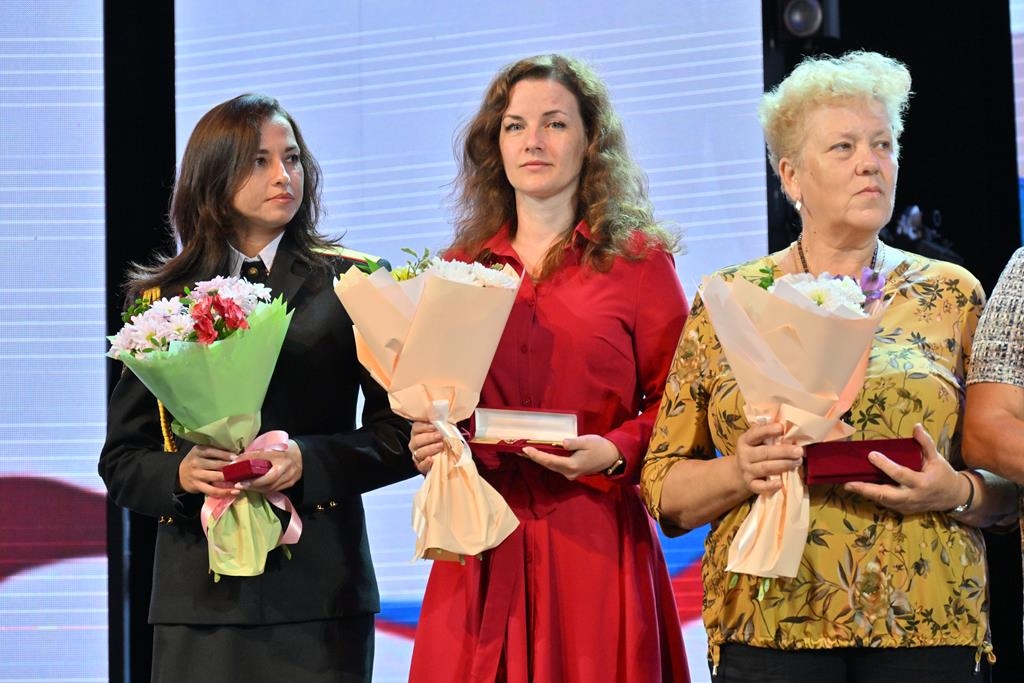 преподаватели хабаровска. худшие учителя хабаровск. морозов дмитрий владимирович учитель года. преподаватели тогу хабаровск. преподаватели хабаровска.