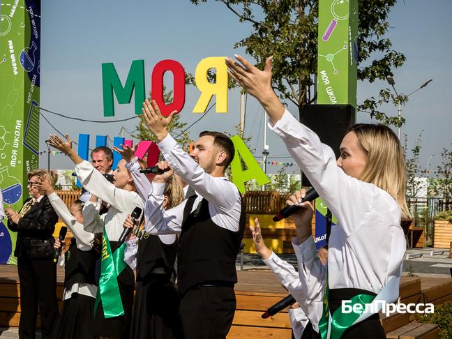В День знаний Вячеслав Гладков заехал в «Мою школу» в Репном - Изображение 2