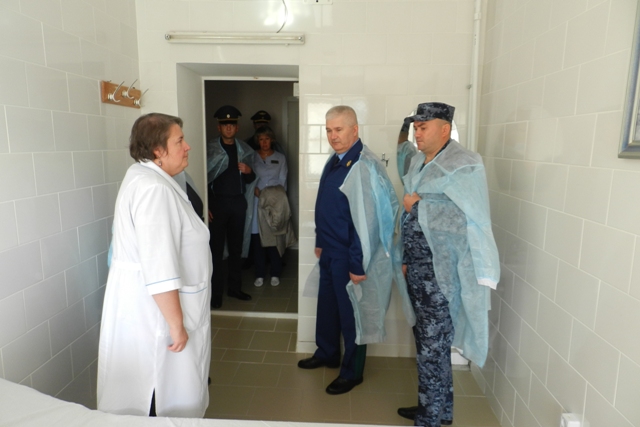Прокурор Омской области Алексей Афанасьев в рамках осуществления прокурорского надзора за исполнением уголовного законодательства посетил областную больницу № 11 УФСИН России по Омской области
