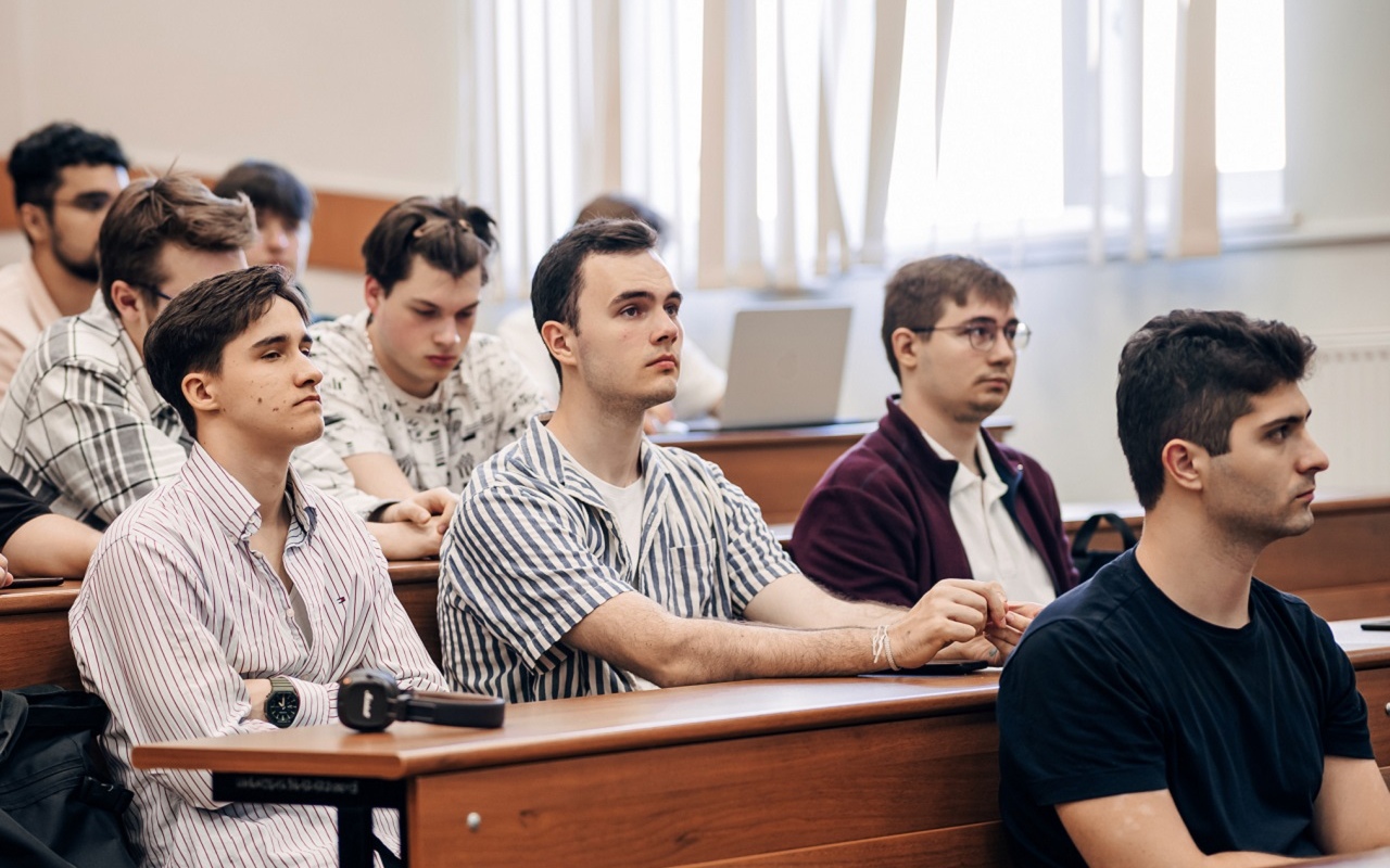 Возможность для получения практического опыта: в ЛЭТИ прошла встреча представителей АО «Силовые машины» со студентами