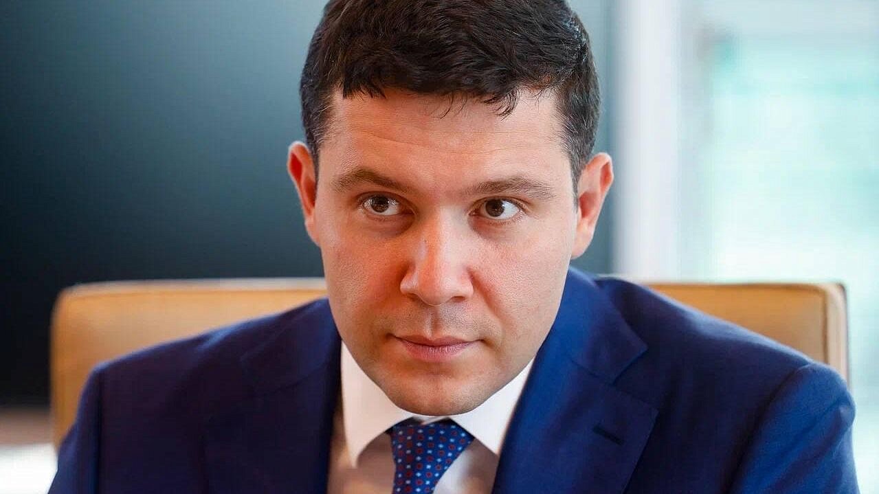 Алиханов рассказал, сколько человек трудится над созданием одного самолета