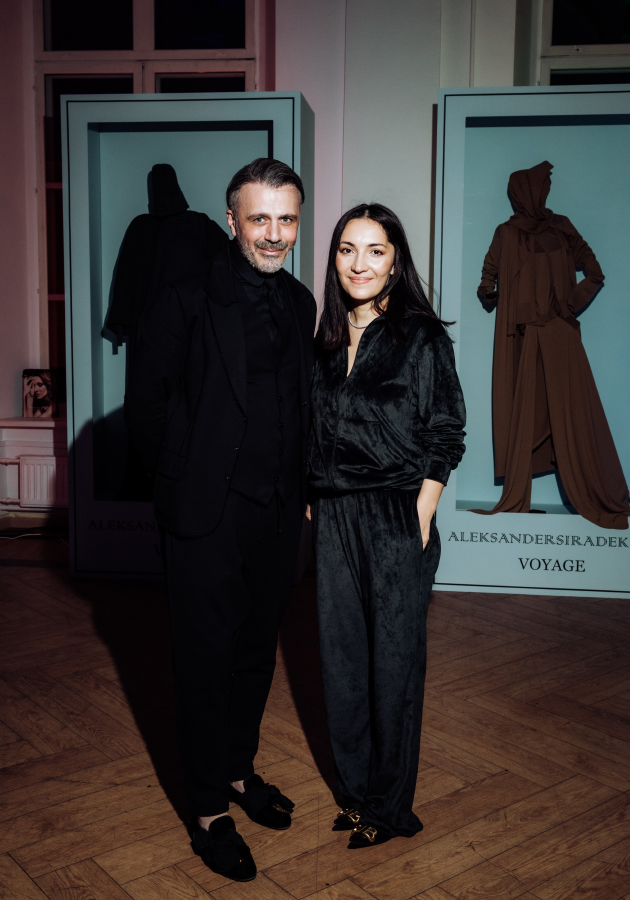 Александр Сирадекиан и Мадонна Мур 