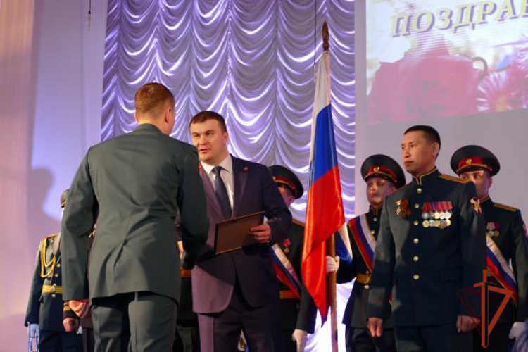 День Росгвардии в Омске отметили концертом и вручением государственных наград