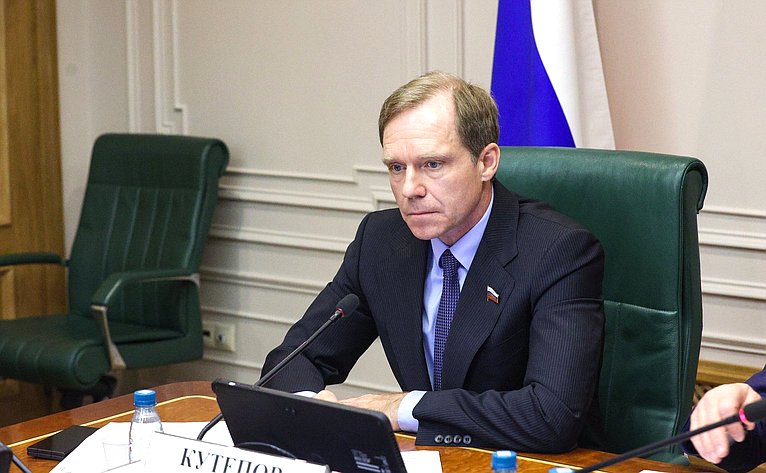 Андрей Кутепов