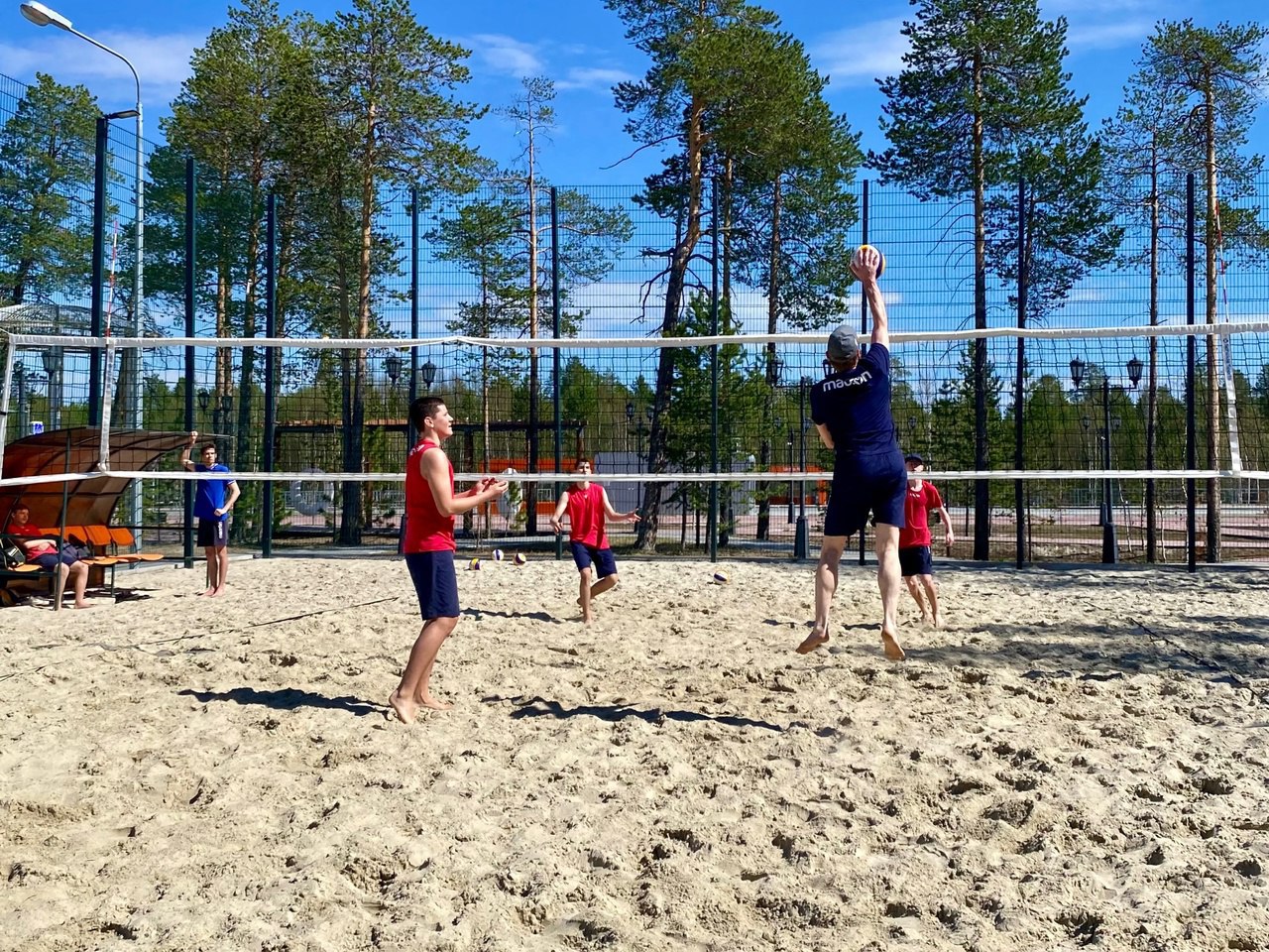 В эти выходные, 15 -16 июня, в Губкинском пройдёт открытый турнир по пляжному волейболу, посвященный памяти Г. П. Богомякова. 