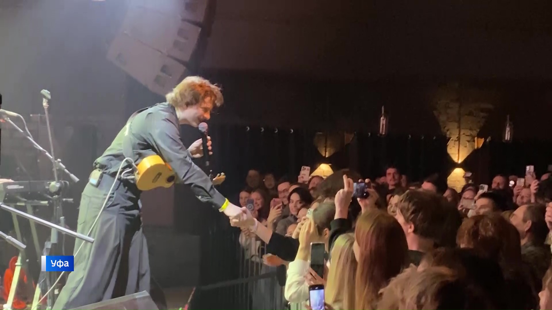 «Везде свои»: как в Уфе прошел концерт группы «Бонд с кнопкой» - репортаж «Вестей»