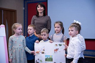 Виктор Родионов поздравил воспитателей Солнечногорска с профессиональным праздником
