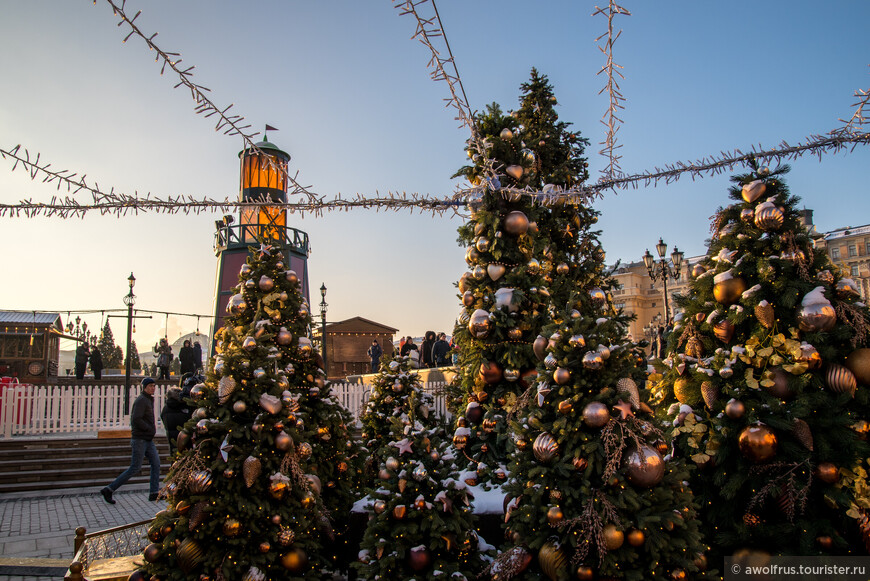Новогодняя снежная Москва