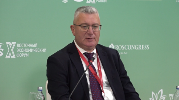 Миллиард человек, говорящих по-русски: на ВЭФ обсудили пути продвижения русского языка 