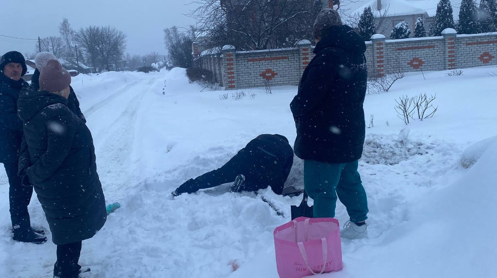 В Брянске живодёр замуровал собаку в бетонной трубе
