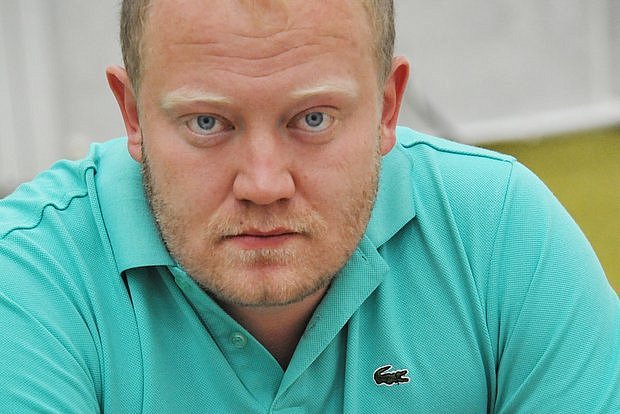 Российский шахматист оценил отказ польского соперника пожимать ему руку
