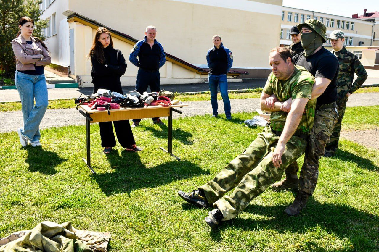 Пройти военную подготовку