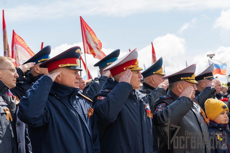 В Пензенской области росгвардейцы приняли участие в торжественной церемонии 9 Мая