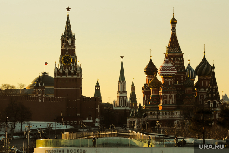 Виды Москвы, Красной площади, уличная фотография и МГУ. 21 марта 2024. Москва