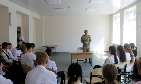 Росгвардейцы провели тематический урок для школьников в Херсонской области