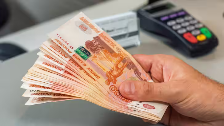 Быстрее Москвы: названы регионы России, где проще всего накопить на новую машину