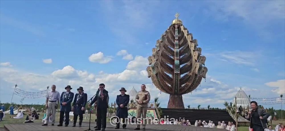 Делегация из Китая посетила Ысыах в Вилюйске