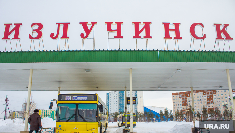 Автовокзал. Поселок Излучинск. Нижневартовский район, вокзал, излучинск, автостанция, автобус