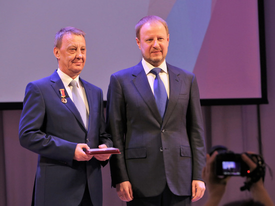 Мэра Барнаула Вячеслава Франка наградили медалью «За заслуги в труде»