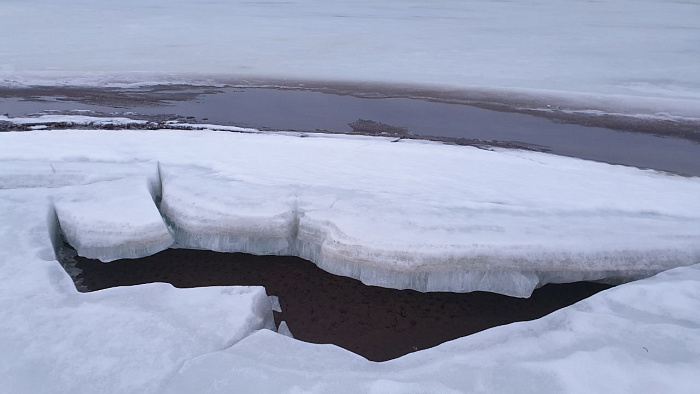 На южных реках Кировской области начался ледоход