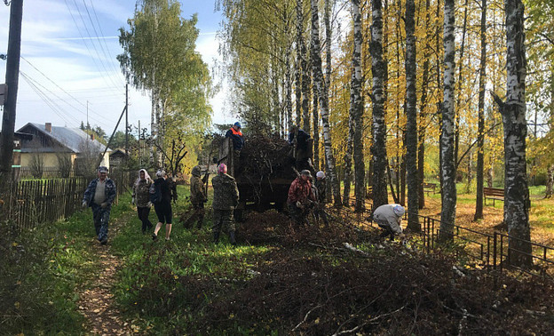 Жители Кировской области высадили 7 тысяч деревьев