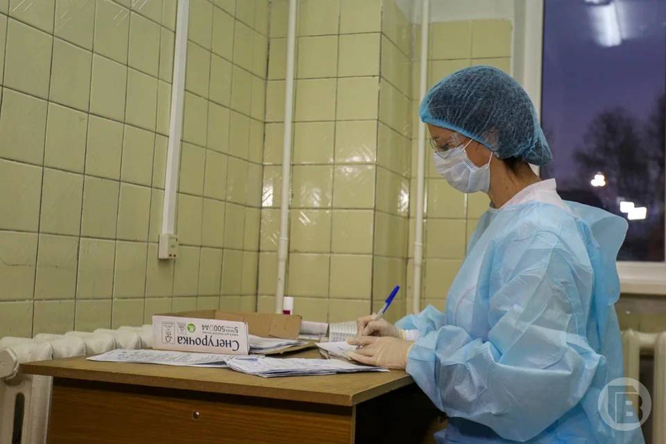 Медучреждения Волгоградской области переведут на особый режим работы