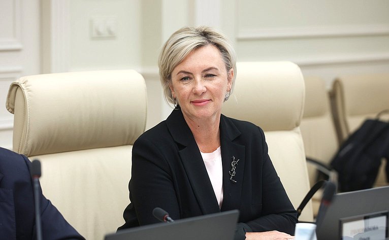 Совещание Комитета СФ по Регламенту и организации парламентской деятельности «Взаимодействие Совета Федерации ФС РФ с Центральной избирательной комиссией РФ по итогам проведения единого дня голосования в сентябре 2025 года»