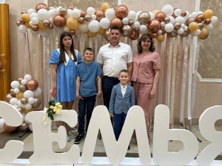 Семья Макеевых из Татищева стала победителем Всероссийского конкурса «Семья года»