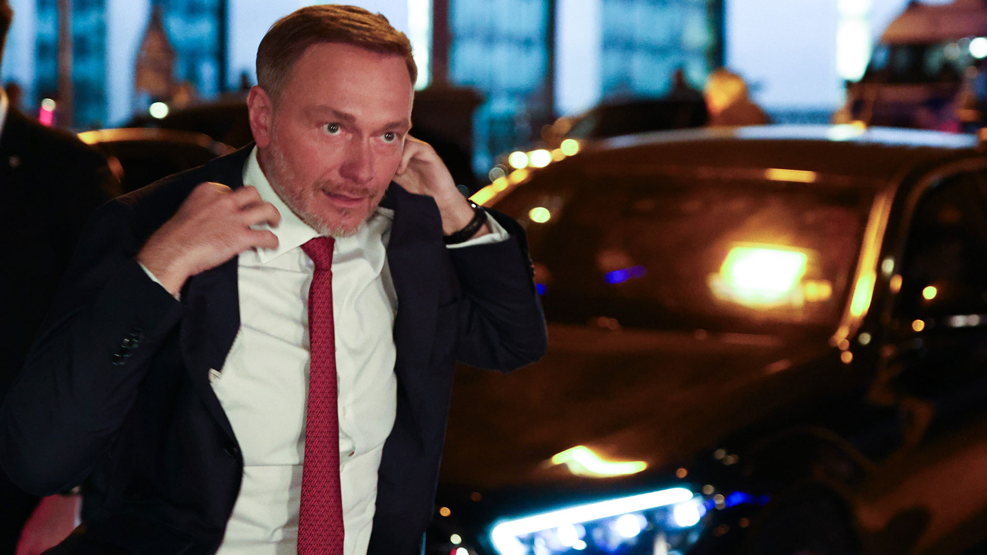 Глава СвДП покинет политику после провала его партии на выборах в бундестаг ФРГ