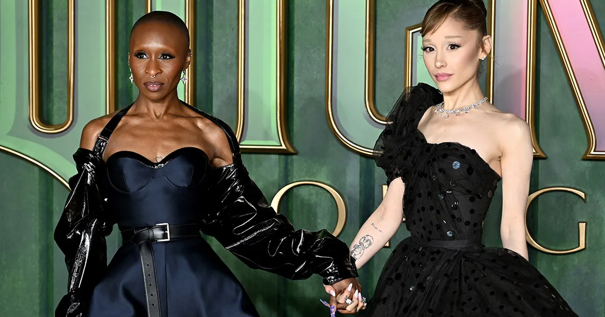 На Ариану Гранде напал фанат (фото 1)