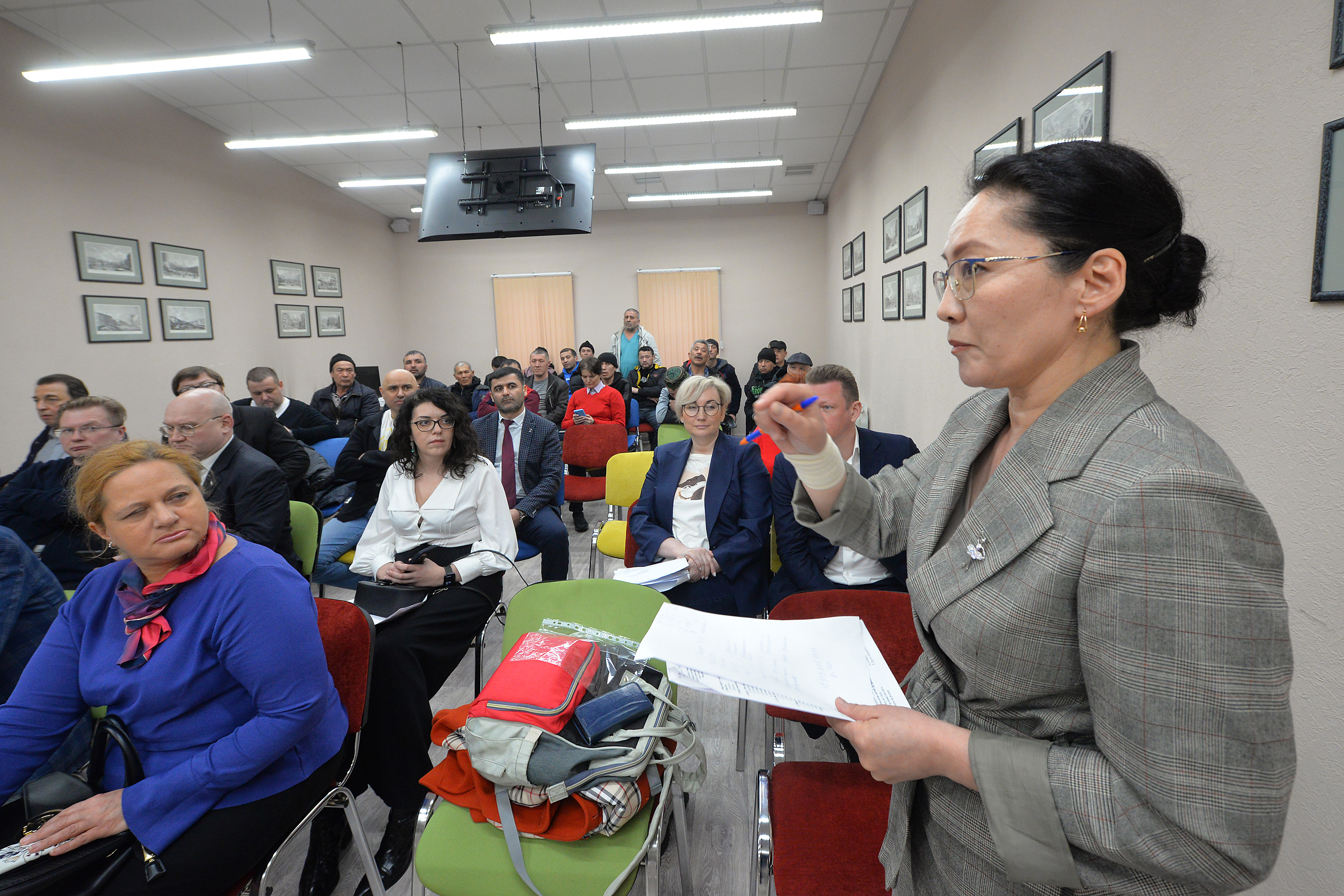 Встреча с иностранными работниками состоялась в ГБУ «Жилищник района ...