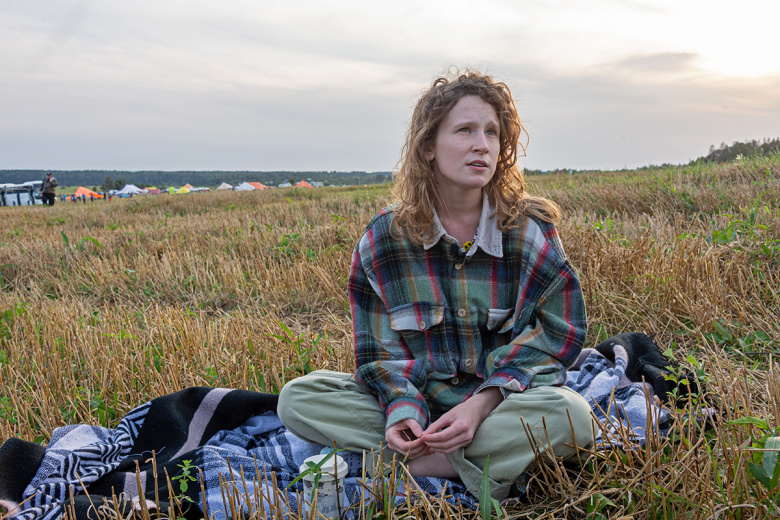 Певица Монеточка (Елизавета Гырдымова)