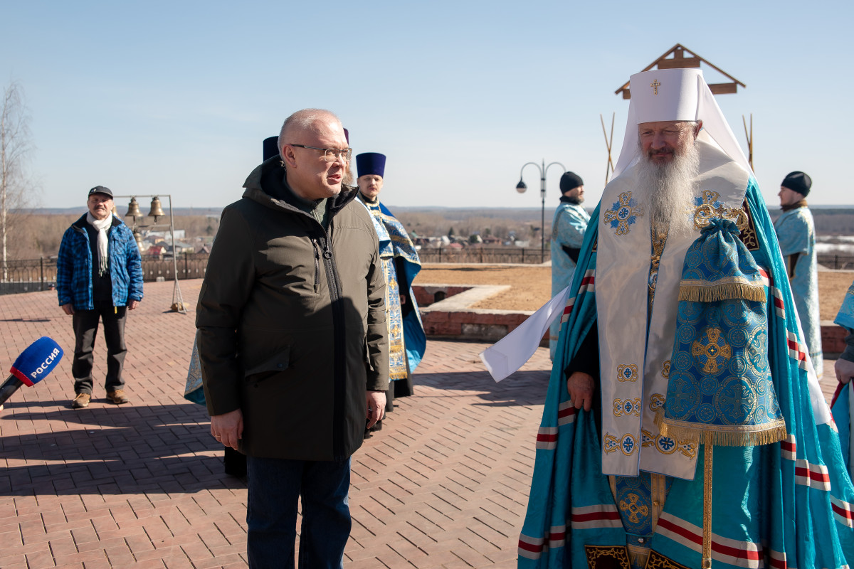 Освящение храма в комарово