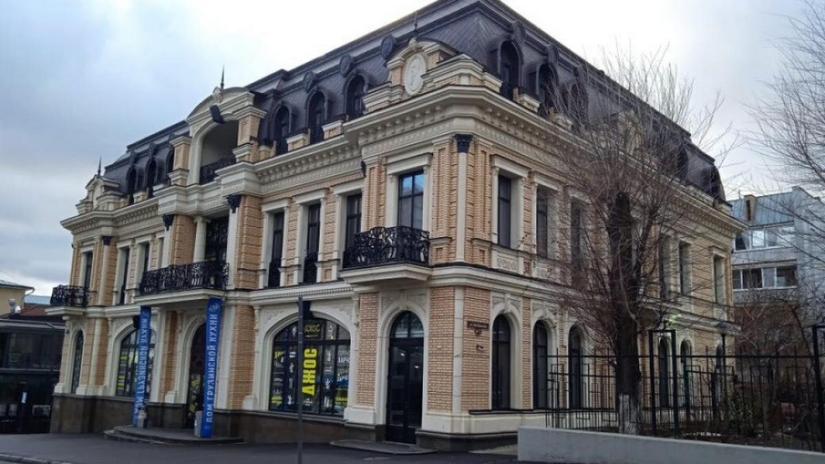 Бусаргин: здание на Октябрьской следует сохранить для картинной галереи