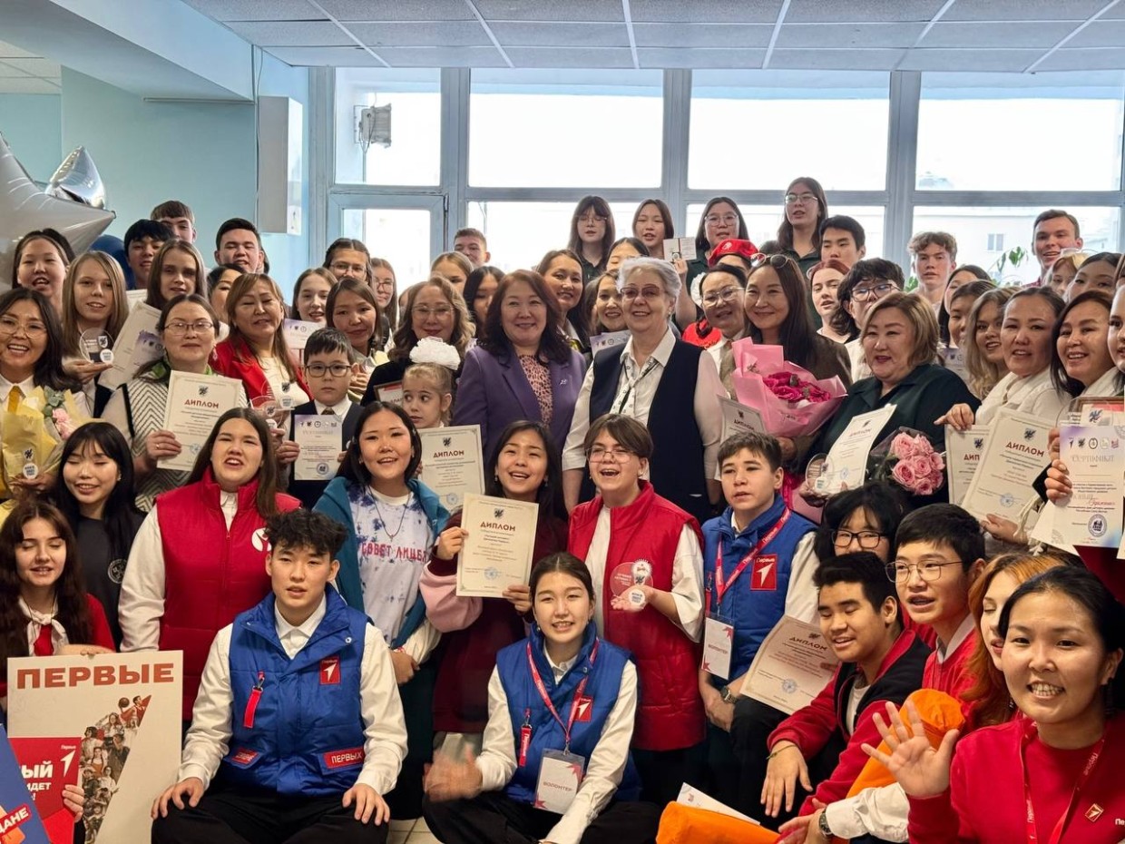 Якутск чествует юных лидеров. В День детского движения подведены итоги года и заложены новые перспективы