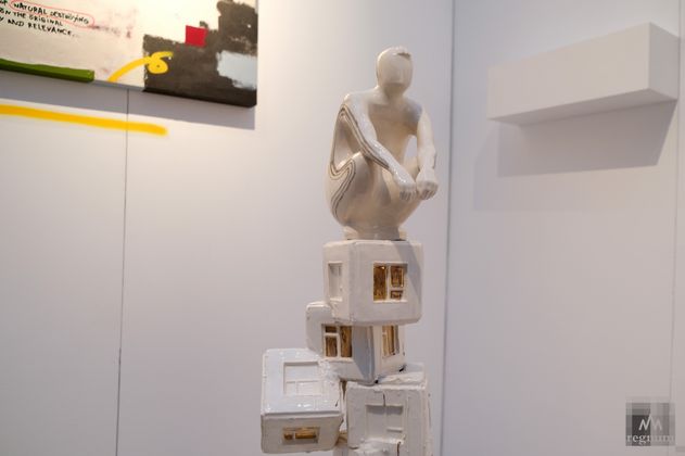 Работы Артема Максимова на стенде Didi Gallery