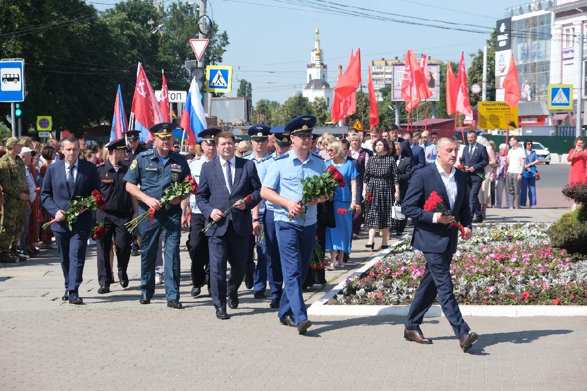 Сквер танкистов орел рисунок