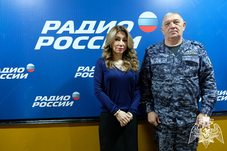 Начальник пресс-службы дагестанского управления Росгвардии стал гостем регионального радио