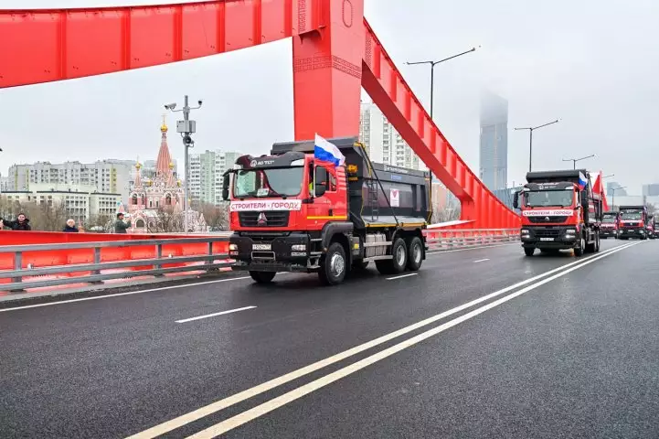 Москвичам подарили новый мост к Новому году