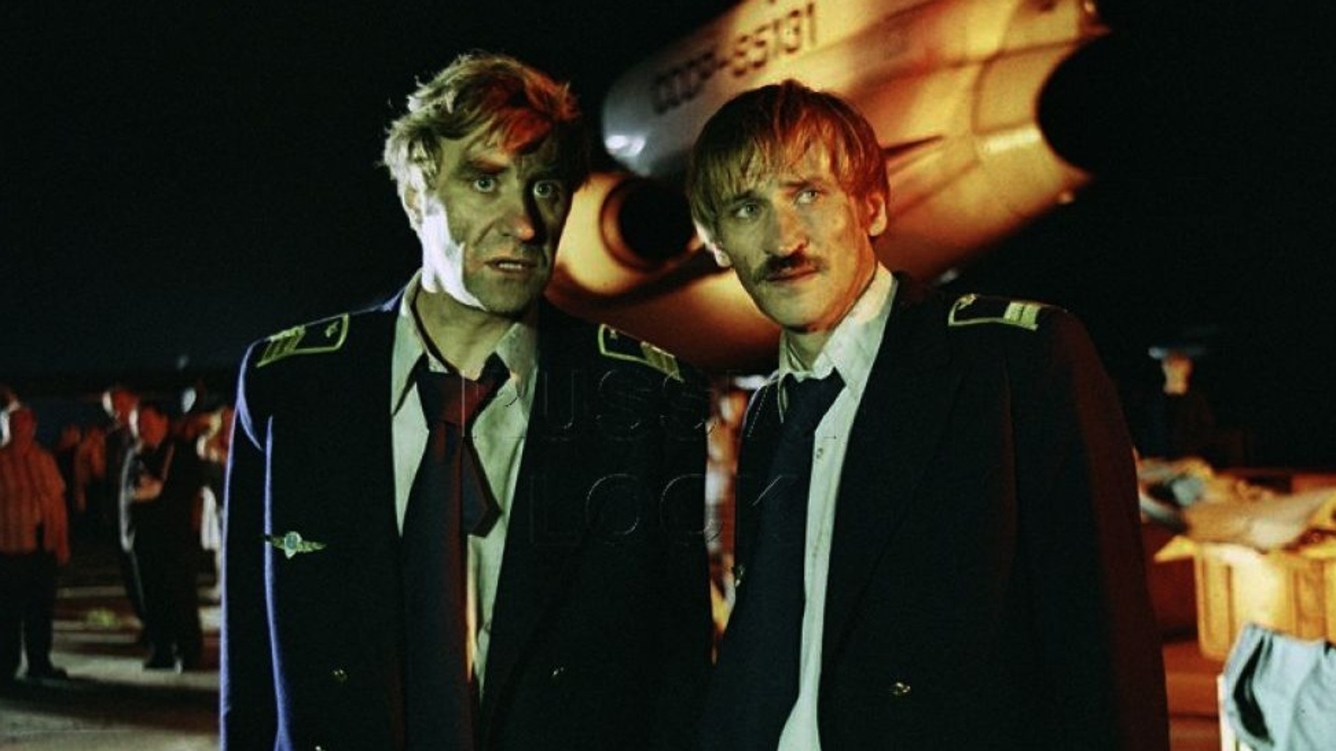 Экипаж фильм 2016 фильм. Экипаж 2012 роберт земекис. Фильмы катастрофы постеры. Экипаж основан. Экипаж обложка.