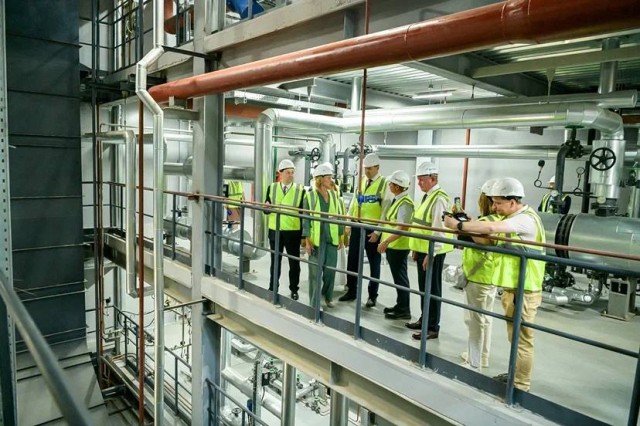 Солнцев и Лут осмотрели будущий маслоэкстракционный завод в Бузулуке