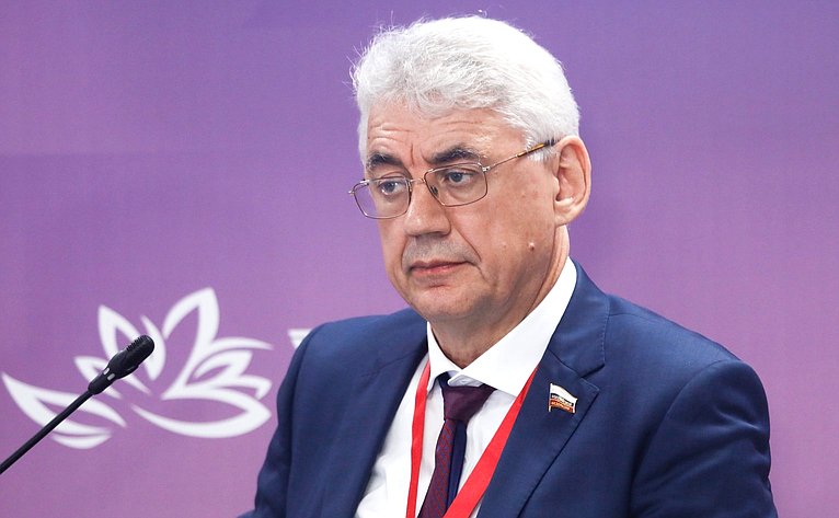 Виктор Калашников