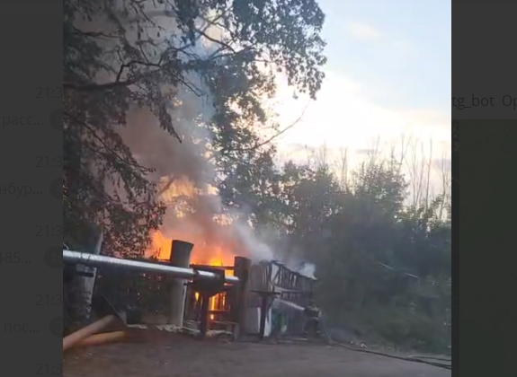 Пожар в ступино сегодня в дубках. Пожар в дубках. Банный комплекс дубки. Посёлок дубки пожар. Пожар рынок дубки нальчик.