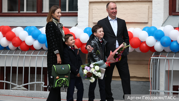 Член ОП: Введение выходного для родителей 1 сентября потребует переходного периода
