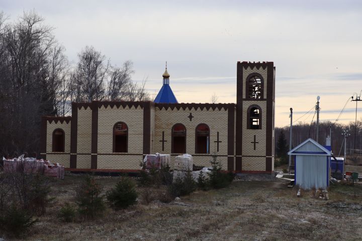 Храм приобрел очертания