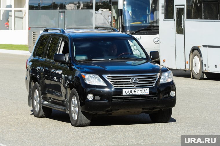 Lexus LX570 служит Ильтякову неизменным спутником с момента его избрания в Госдуму (фото из архива)