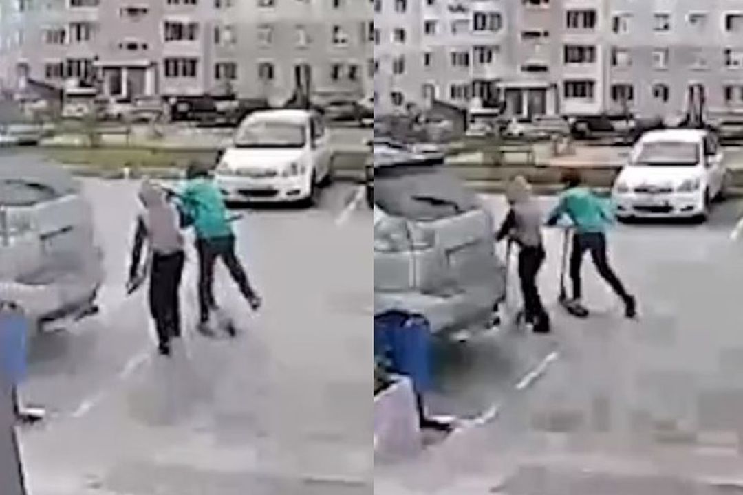 Ребенка пытаются похитить. Похищение детей девочек. Похищение детей в москве. Видео как воруют детей. Кража детей в москве.