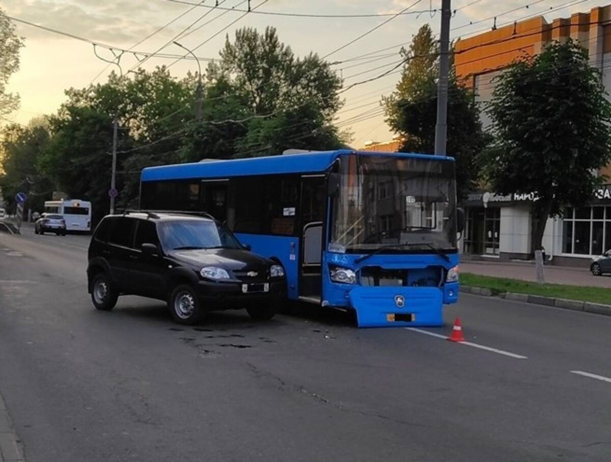 Не уступил дорогу попал в дтп