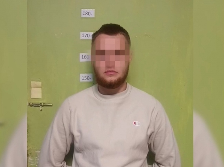 В Архангельске задержан молодой человек за вандализм на остановке