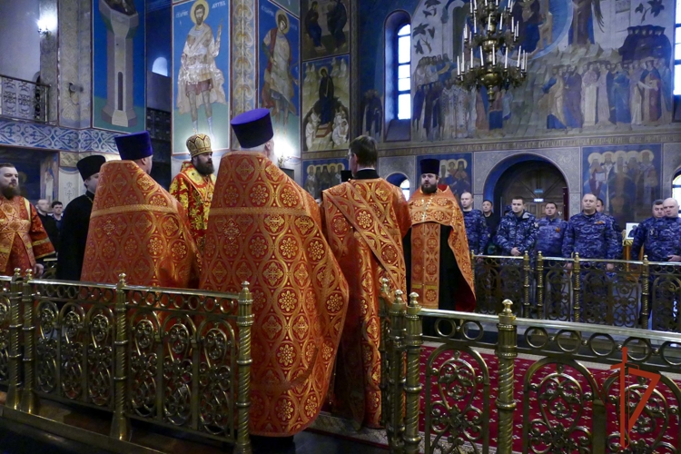 В Кемерове состоялся молебен святому Георгию Победоносцу с участием военного духовенства Росгвардии